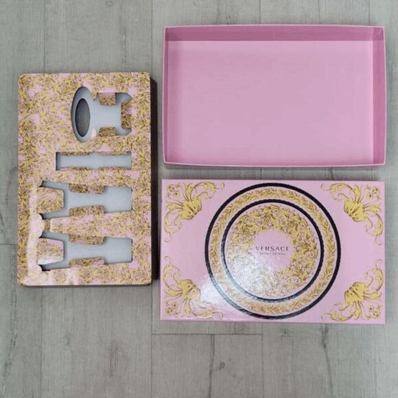 VERSACE Bright Crystal EMPTY Authentic Large Pink Gift Box 13,5" x 8,5 x 3" - Picture 5 of 9